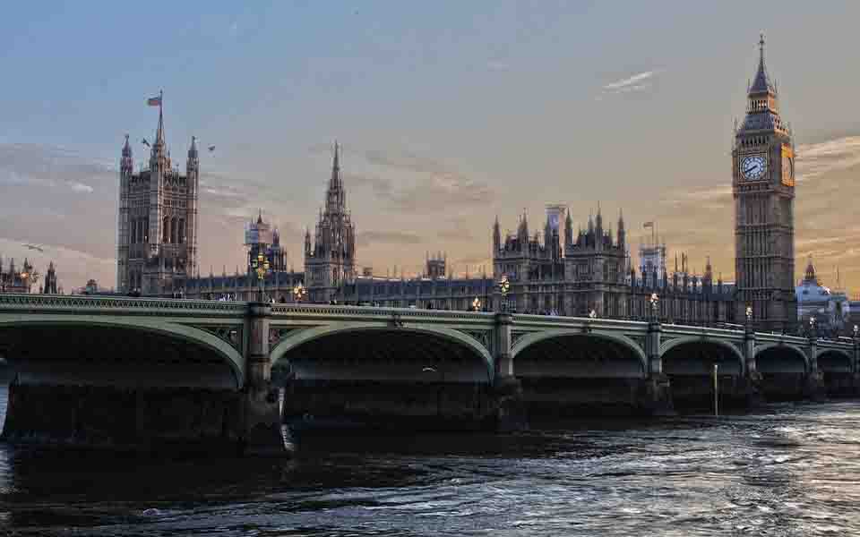 httpspixabay.comphotospalace-london-parliament-big-ben-530055.jpg