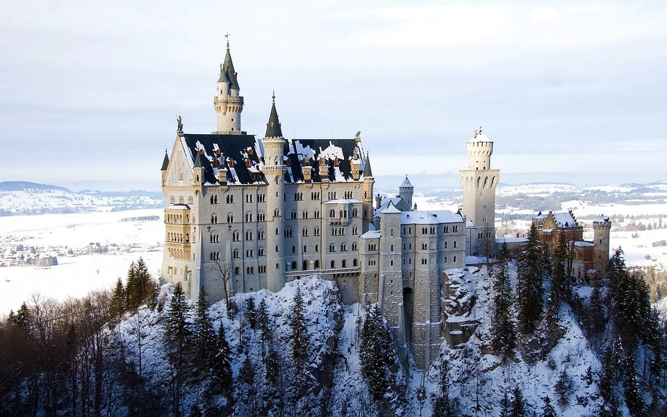 httpspixabay.comzhphotosneuschwanstein-castle-bavaria-701732.jpg